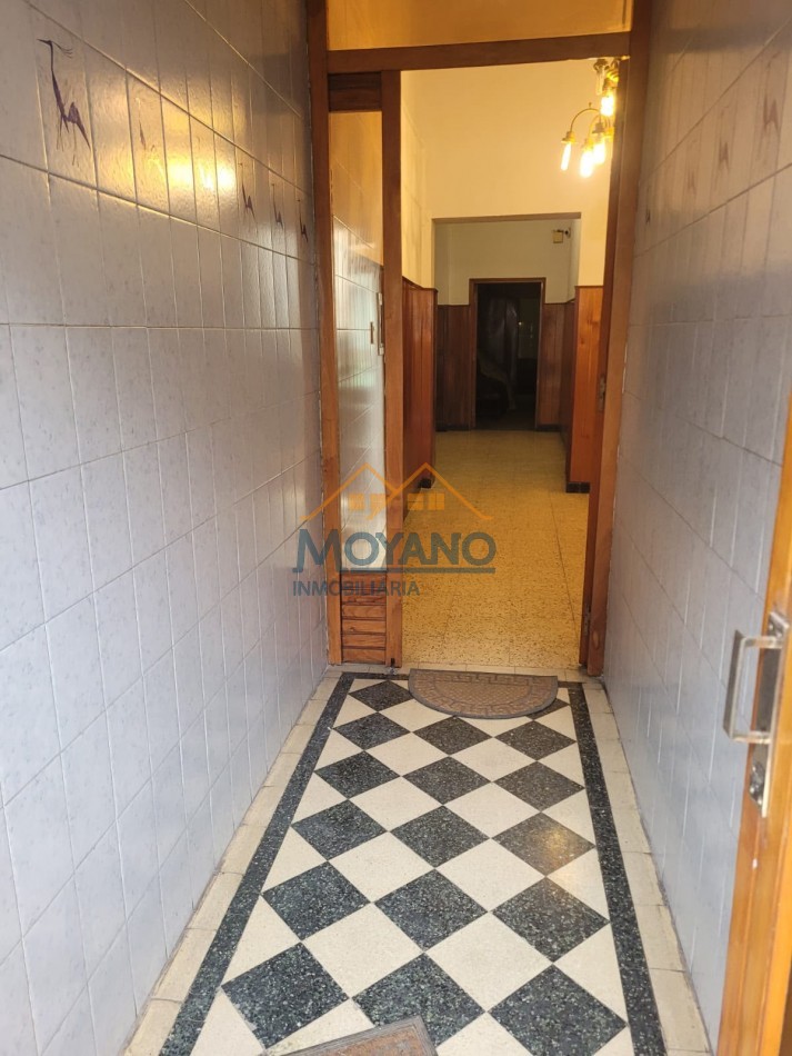 CASA EN VENTA - Primera Junta al 3000