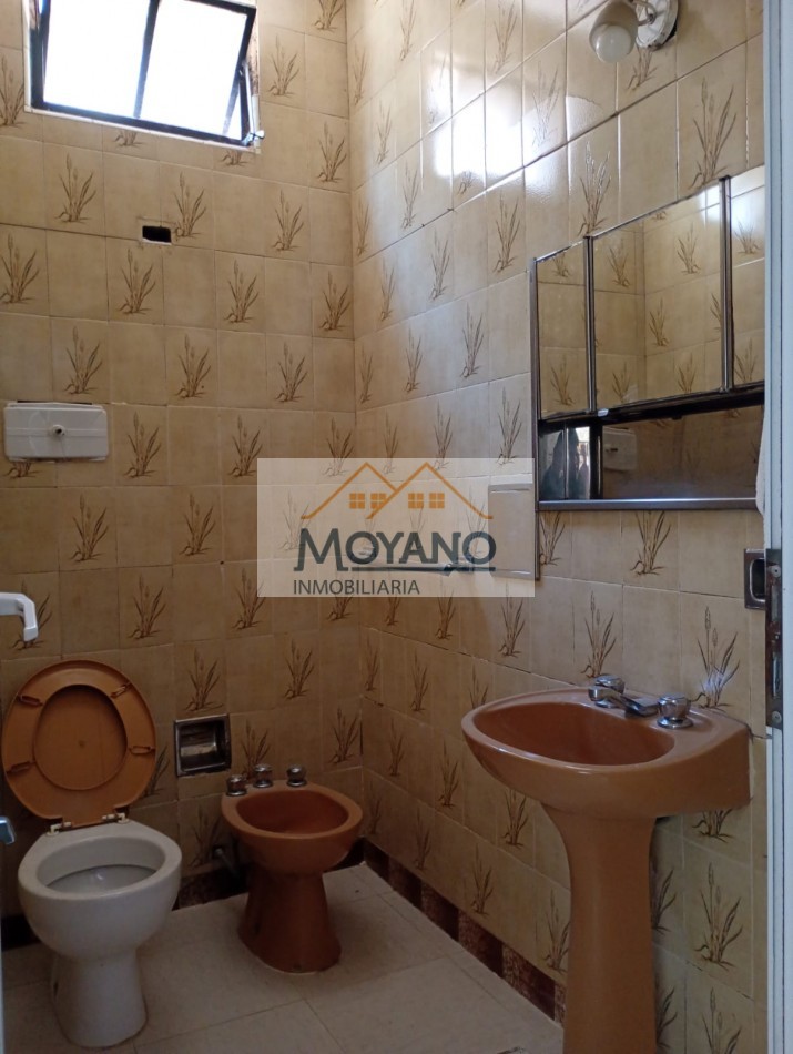 OPORTUNIDAD EN BARRIO MARIA SELVA - CASA CON LOCAL COMERCIAL EN EXCELENTE UBICACION 