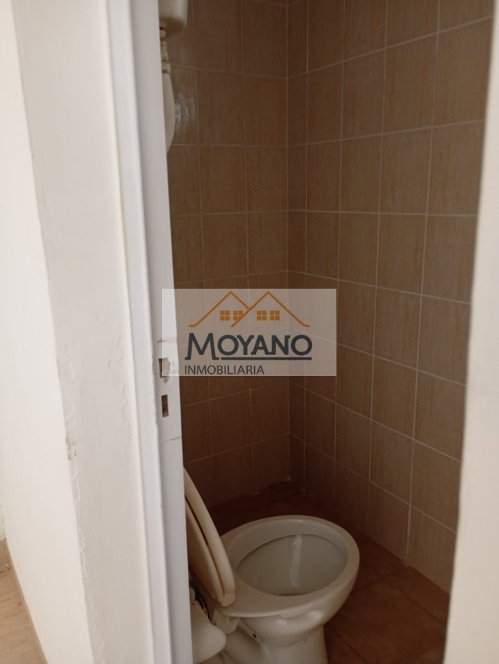 OPORTUNIDAD EN BARRIO MARIA SELVA - CASA CON LOCAL COMERCIAL EN EXCELENTE UBICACION 