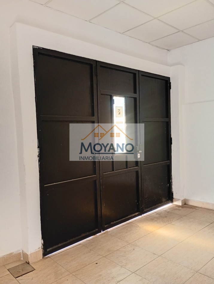 OPORTUNIDAD EN BARRIO MARIA SELVA - CASA CON LOCAL COMERCIAL EN EXCELENTE UBICACION 