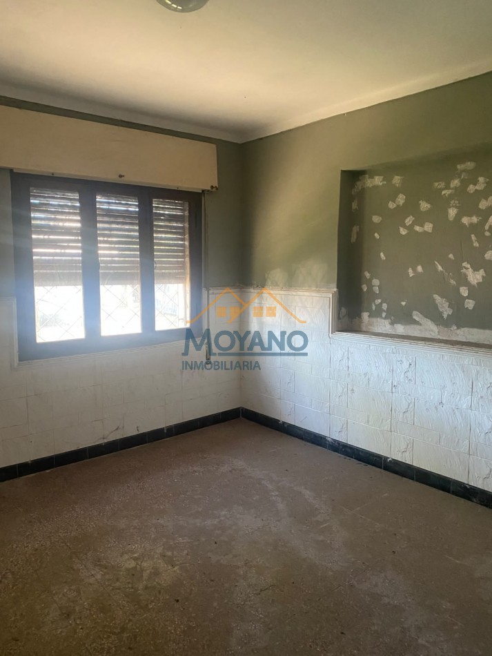 CASA A REMODELAR - EN VENTA