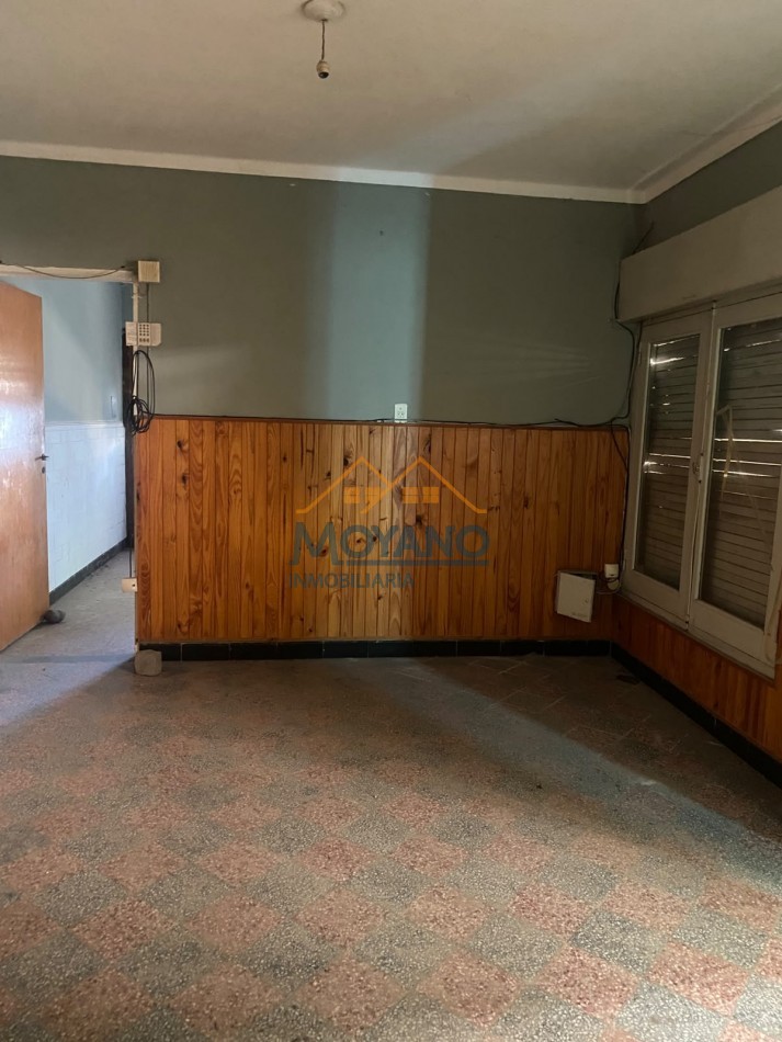 CASA A REMODELAR - EN VENTA