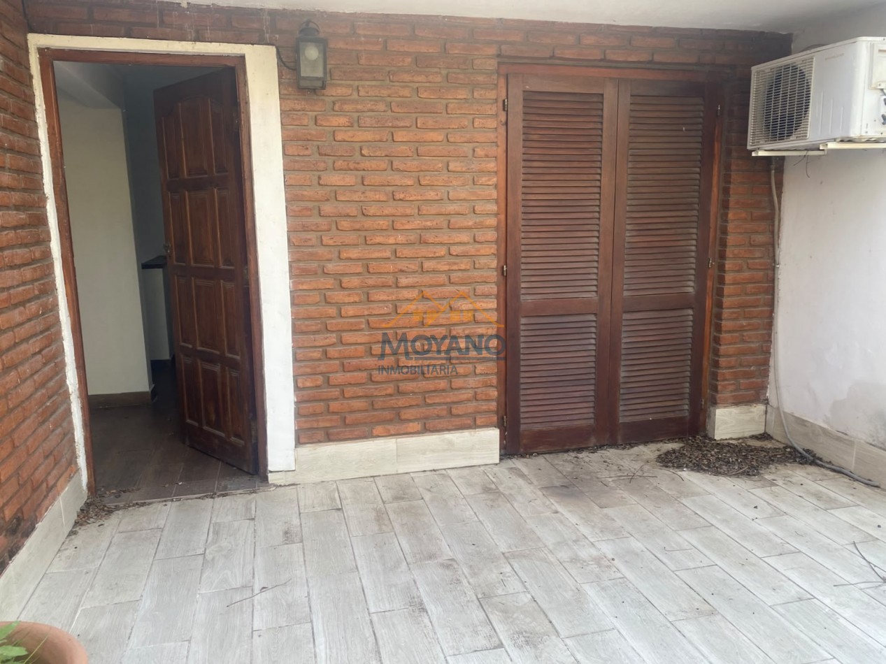 CASA DE 2 PLANTAS - ALQUILER