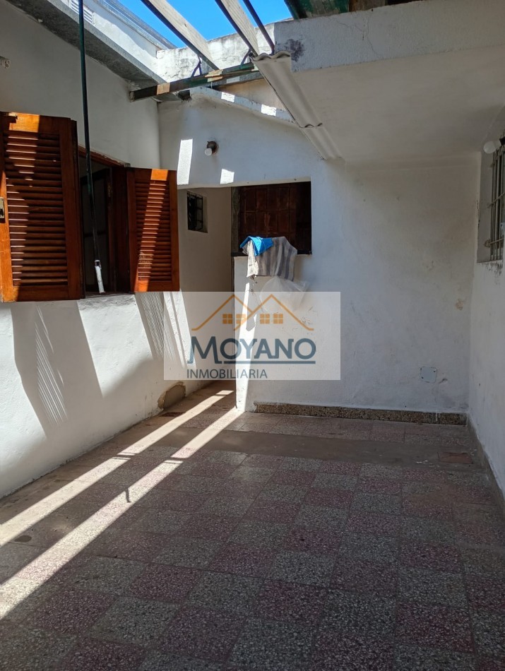 OPORTUNIDAD EN BARRIO MARIA SELVA - CASA CON LOCAL COMERCIAL EN EXCELENTE UBICACION 