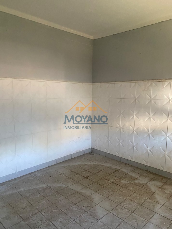 CASA A REMODELAR - EN VENTA