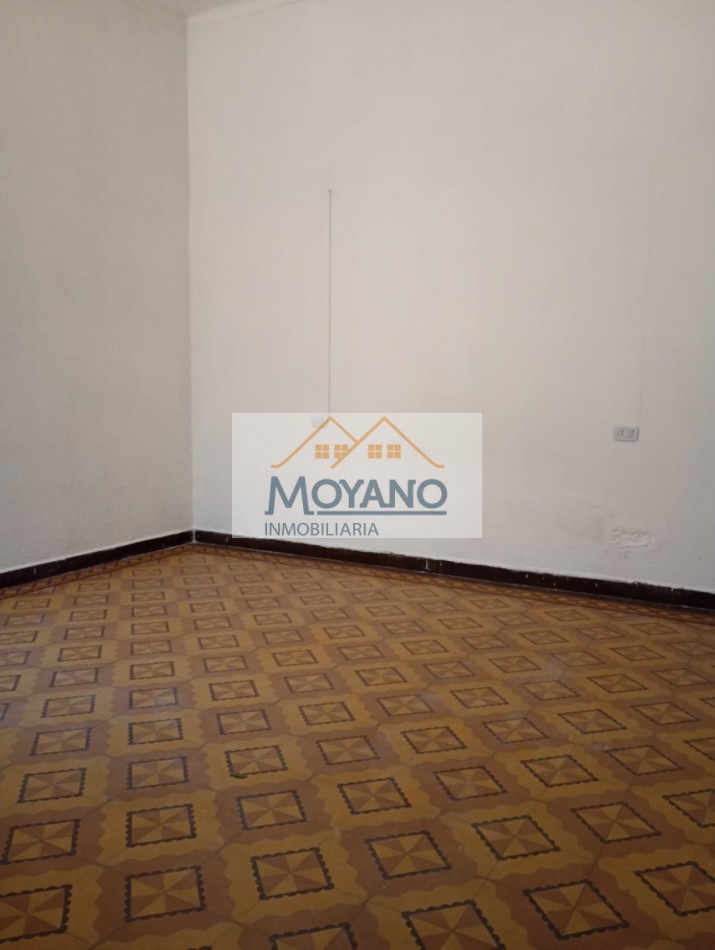 OPORTUNIDAD EN BARRIO MARIA SELVA - CASA CON LOCAL COMERCIAL EN EXCELENTE UBICACION 